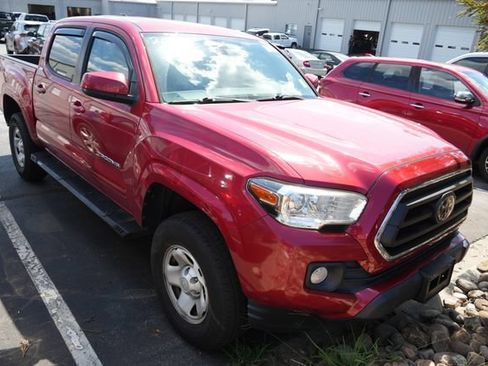 Used 2020 Toyota Tacoma SR5 RWD image 13