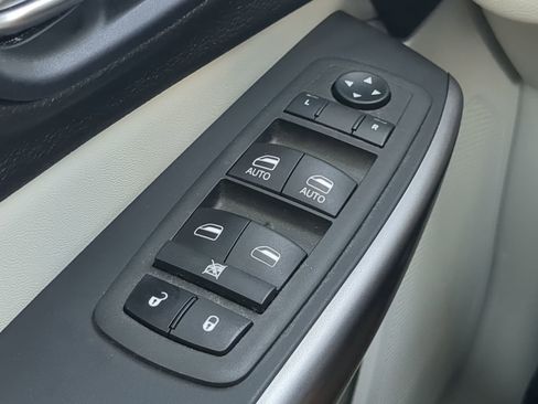 Used 2022 Jeep Cherokee Latitude Lux image 24