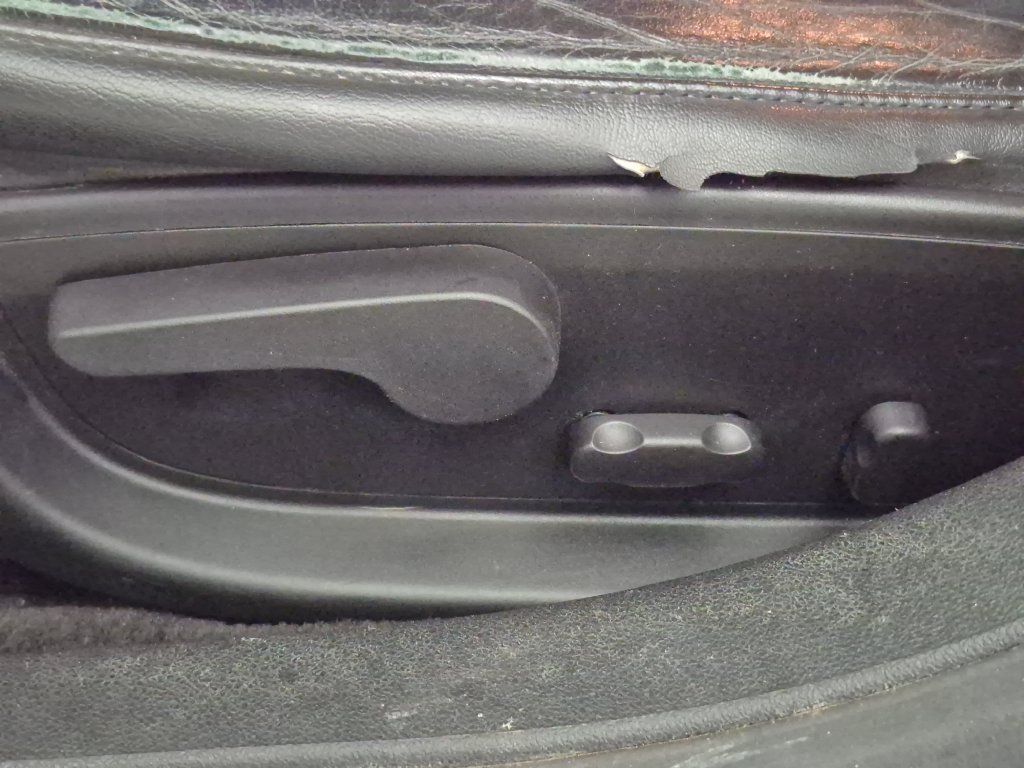 Used 2012 Chevrolet Impala LTZ FWD image 17