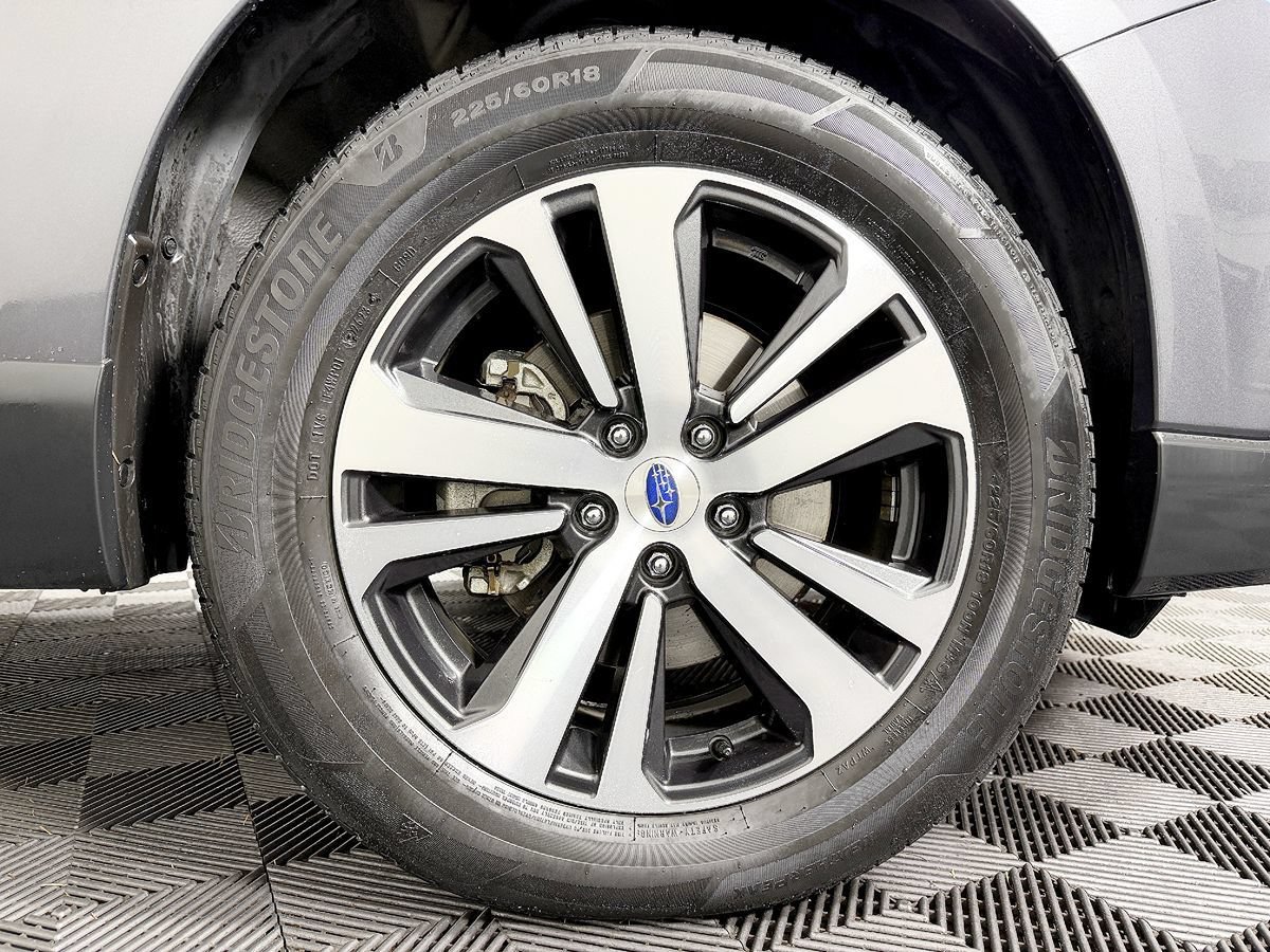 Used 2019 Subaru Outback 3.6R Limited AWD/4WD image 28