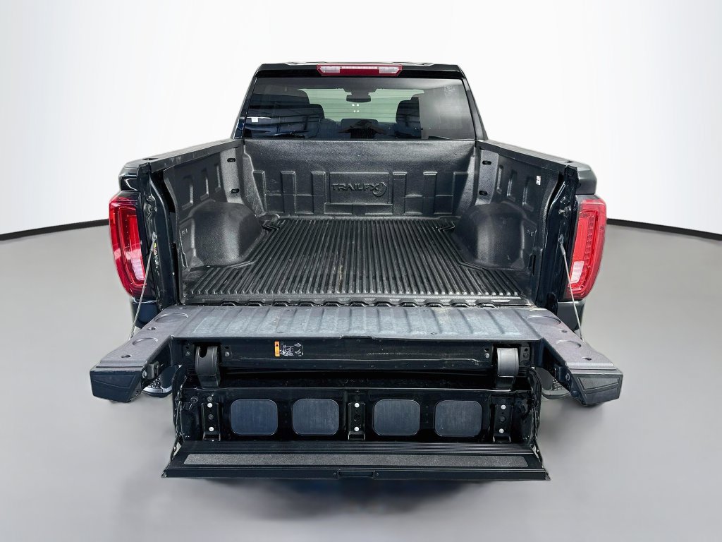 Used 2025 GMC Sierra 1500 SLT AWD/4WD image 6
