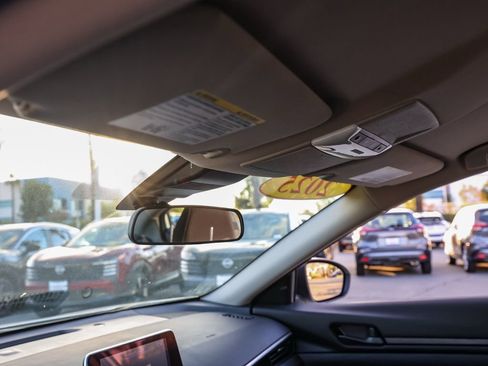 Used 2025 Nissan Altima 2.5 S image 13