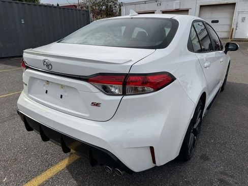 Used 2025 Toyota Corolla SE FWD image 9
