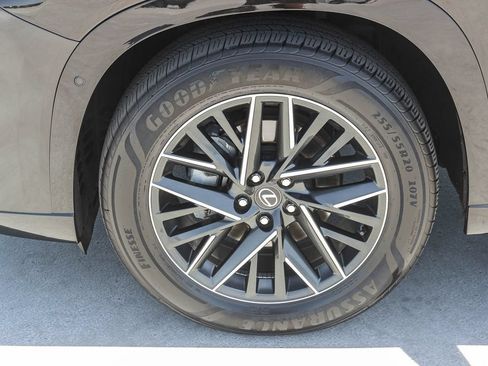 Certified 2025 Lexus TX 350 FWD w/ Technology Package image 11