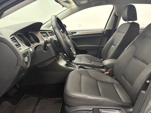 Used 2015 Volkswagen Golf TDI S FWD image 14