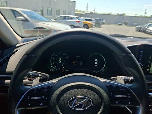 Used 2023 Hyundai Sonata Limited FWD image 19