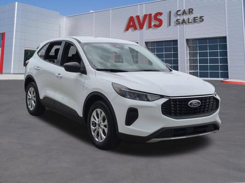 Used 2025 Ford Escape Active FWD image 3