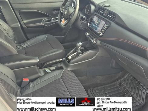 Used 2023 Nissan Versa SR w/ Trunk Package FWD image 17