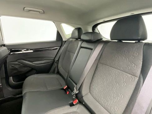 Used 2025 Kia Seltos S FWD image 7