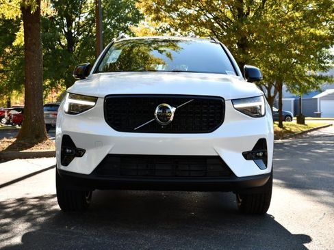 New 2026 Volvo XC40 B5 Plus w/ Protection Package Premier image 2