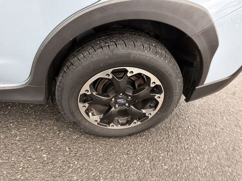 Used 2021 Subaru Crosstrek 2.0i image 12