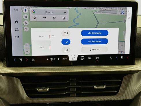Used 2025 Ford Explorer ST-Line w/ ST-Line Street Pack AWD/4WD image 24