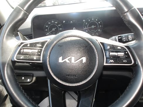 Used 2024 Kia Seltos S AWD/4WD image 17
