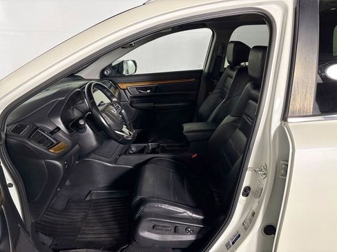 Used 2018 Honda CR-V Touring image 11