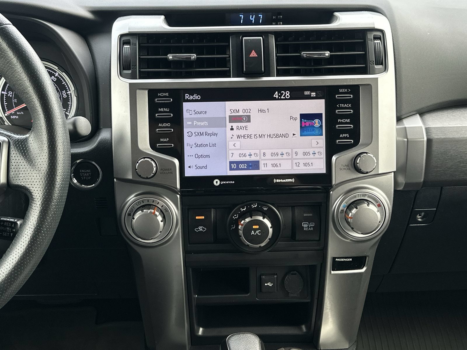 Used 2022 Toyota 4Runner TRD Sport AWD/4WD image 25