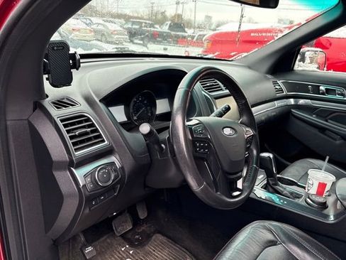 Used 2016 Ford Explorer Sport image 9