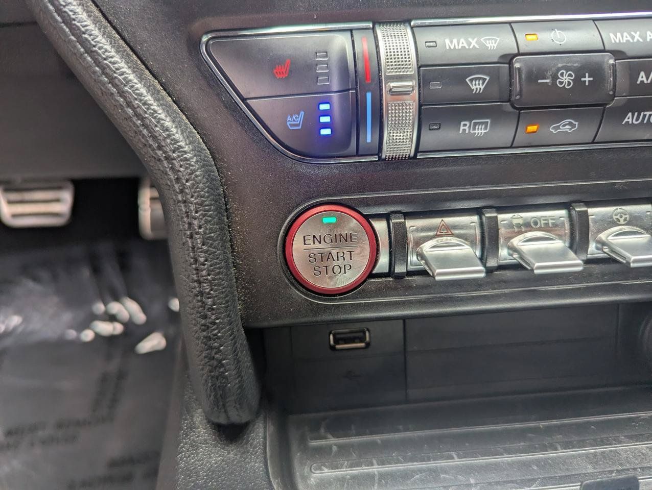 Used 2021 Ford Mustang Premium RWD image 21