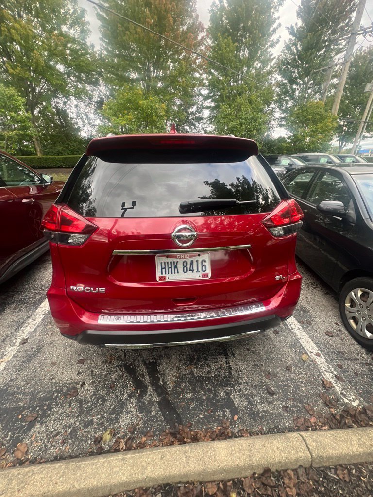 Used 2017 Nissan Rogue SL w/ SL Premium Package FWD image 5