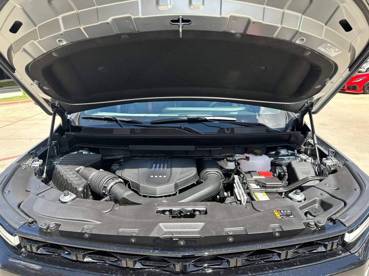 New 2027 Chevrolet Traverse RS FWD image 27