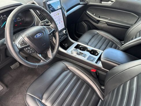 Used 2024 Ford Edge SEL image 4
