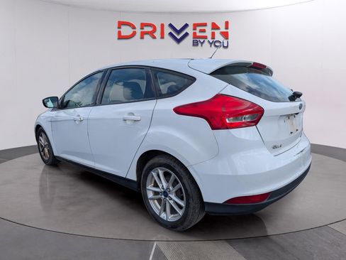 Used 2015 Ford Focus SE image 3