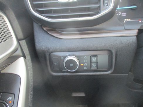 Used 2021 Ford Explorer Limited w/ Equipment Group 301A RWD image 15