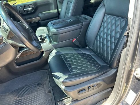 Used 2022 Chevrolet Silverado 1500 RST AWD/4WD image 9