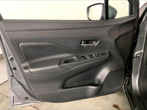 Used 2025 Nissan Versa SV FWD image 24