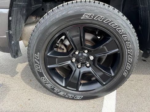 Used 2024 RAM 1500 Big Horn AWD/4WD image 12