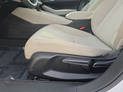 Certified 2025 Honda Accord LX image 26