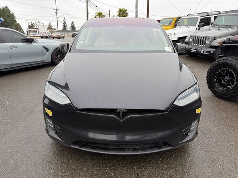 Used 2018 Tesla Model X 100D image 8