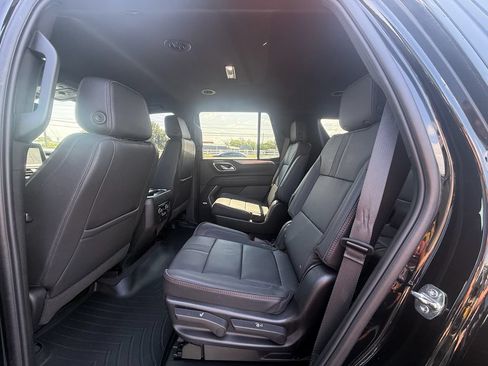 Used 2024 Chevrolet Tahoe RST w/ Luxury Package AWD/4WD image 19