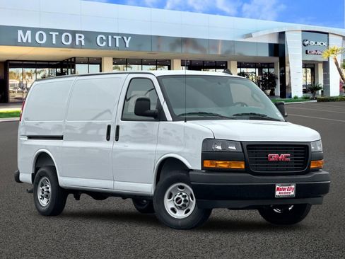 New 2025 GMC Savana 3500 w/ Driver Convenience Package RWD image 1