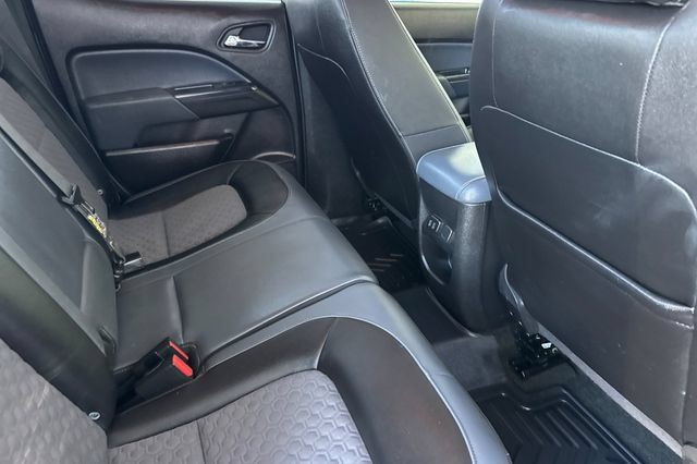Used 2017 Chevrolet Colorado Z71 AWD/4WD image 18