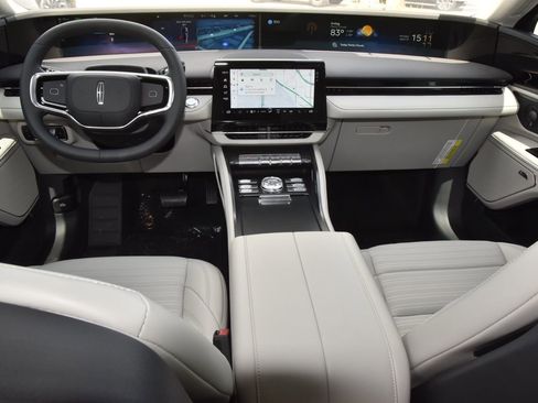 New 2026 Lincoln Nautilus Reserve AWD/4WD image 23