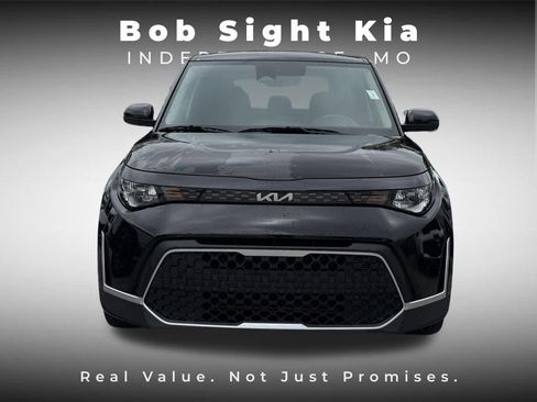 Certified 2023 Kia Soul LX FWD image 11