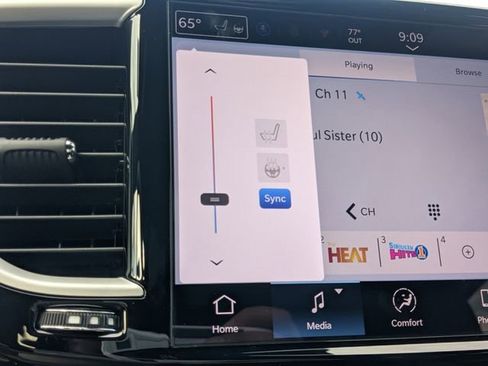 New 2025 Chrysler Pacifica Select image 23