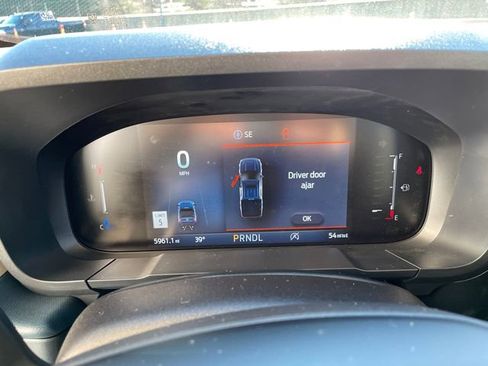 Used 2025 Ford Maverick Lariat w/ 4K Tow Package image 26