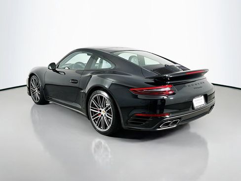 Used 2019 Porsche 911 Turbo image 3