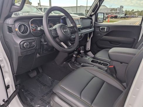 New 2026 Jeep Gladiator Sport image 13