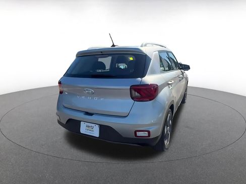 Used 2025 Hyundai Venue SEL image 14
