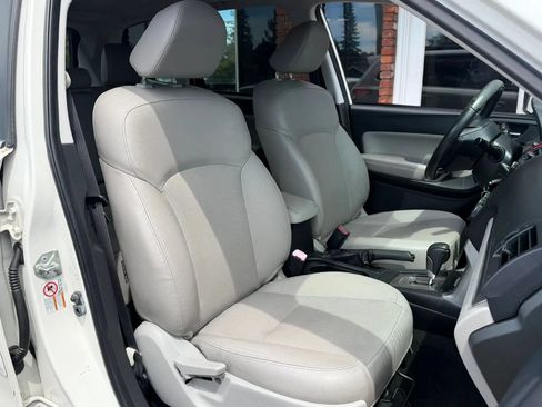 Used 2015 Subaru Forester 2.5i Limited w/ Popular Package #2 AWD/4WD image 15