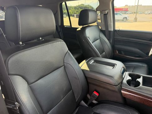 Used 2019 GMC Yukon SLT w/ Premium Edition AWD/4WD image 87