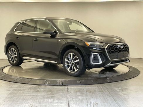 Certified 2023 Audi Q5 2.0T Premium w/ Convenience Package image 9