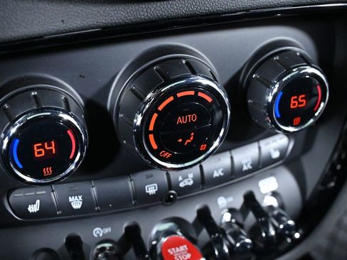 Used 2023 MINI Cooper Clubman S w/ Premium Package image 20