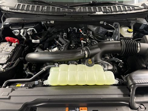 New 2026 Ford Expedition Active image 37