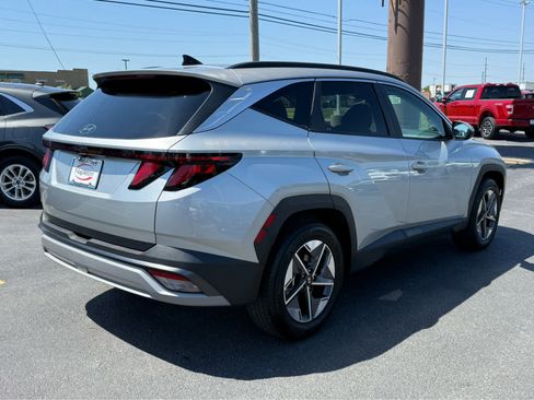 Used 2025 Hyundai Tucson SEL FWD image 7