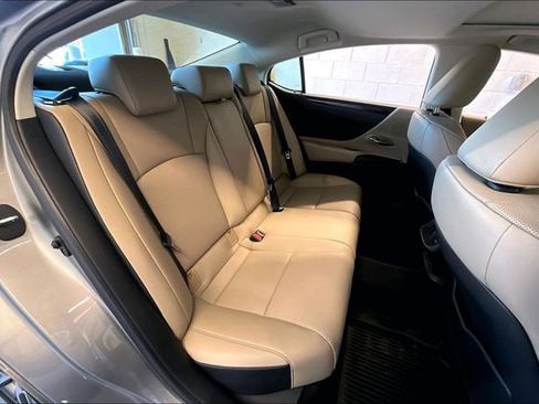 Used 2020 Lexus ES 350 w/ Premium Package image 25