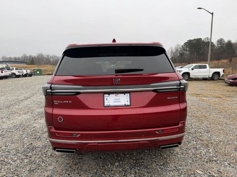 Used 2025 Buick Enclave Avenir w/ Super Cruise Package image 4