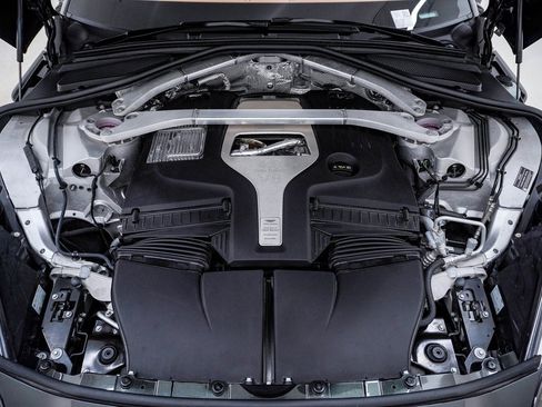 Used 2023 Aston Martin DBX 707 image 32